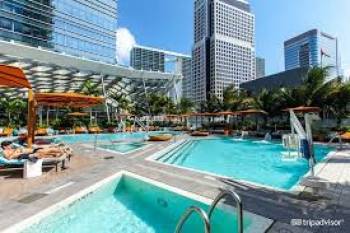 EAST Miami Hotel